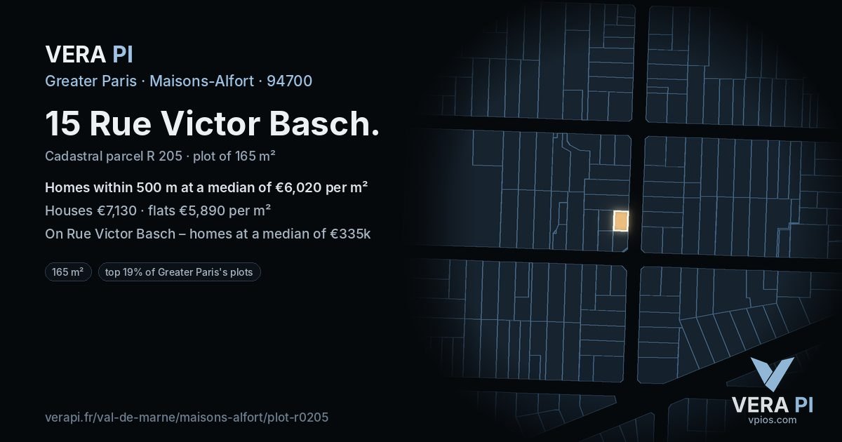 15 Rue Victor Basch, Maisons-Alfort at night – the plot lit, the parcels around coloured by the prices near them