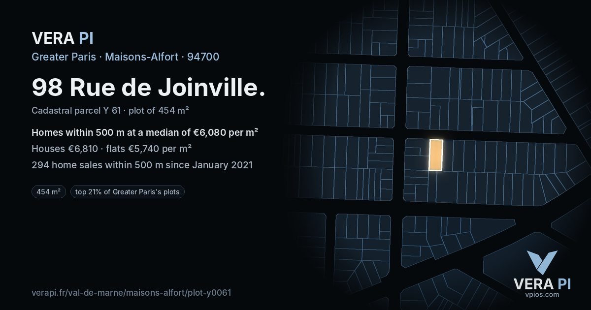 98 Rue de Joinville, Maisons-Alfort at night – the plot lit, the parcels around coloured by the prices near them