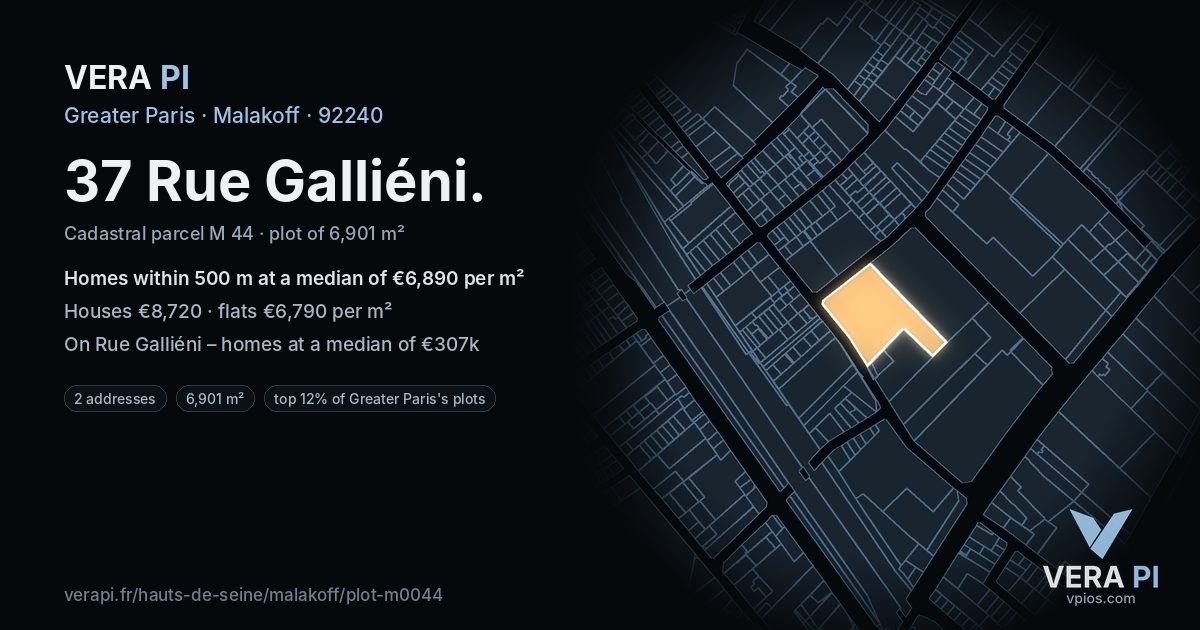 37 Rue Galliéni, Malakoff at night – the plot lit, the parcels around coloured by the prices near them