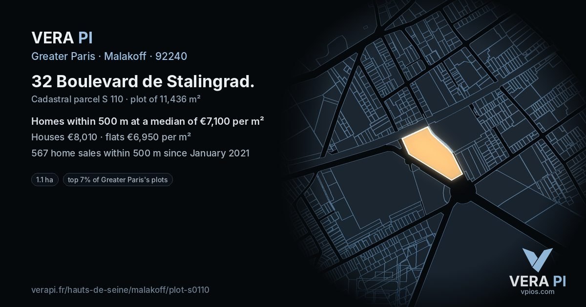 32 Boulevard de Stalingrad, Malakoff at night – the plot lit, the parcels around coloured by the prices near them