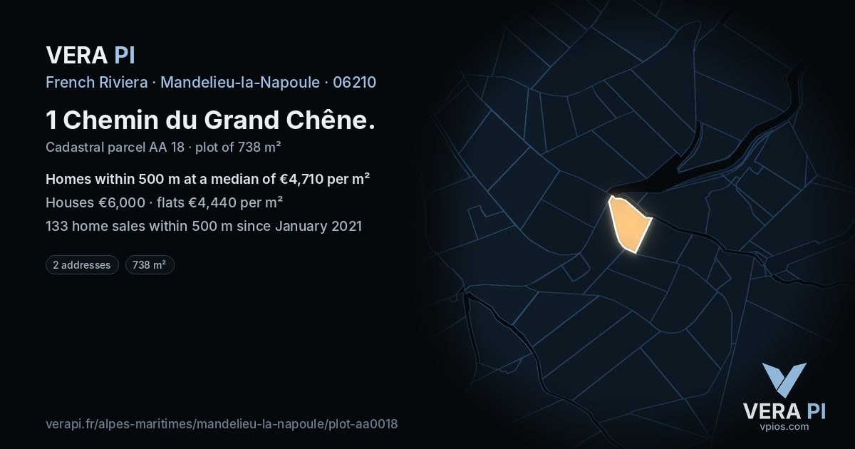 1 Chemin du Grand Chêne, Mandelieu-la-Napoule at night – the plot lit, the parcels around coloured by the prices near them