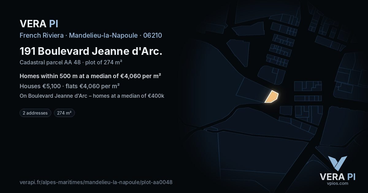 191 Boulevard Jeanne d'Arc, Mandelieu-la-Napoule at night – the plot lit, the parcels around coloured by the prices near them