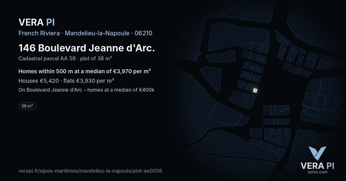 146 Boulevard Jeanne d'Arc, Mandelieu-la-Napoule at night – the plot lit, the parcels around coloured by the prices near them