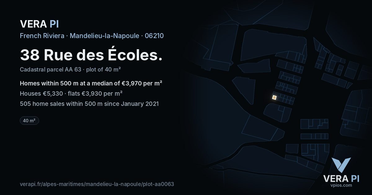 38 Rue des Écoles, Mandelieu-la-Napoule at night – the plot lit, the parcels around coloured by the prices near them