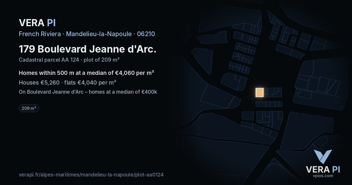 179 Boulevard Jeanne d'Arc, Mandelieu-la-Napoule at night – the plot lit, the parcels around coloured by the prices near them