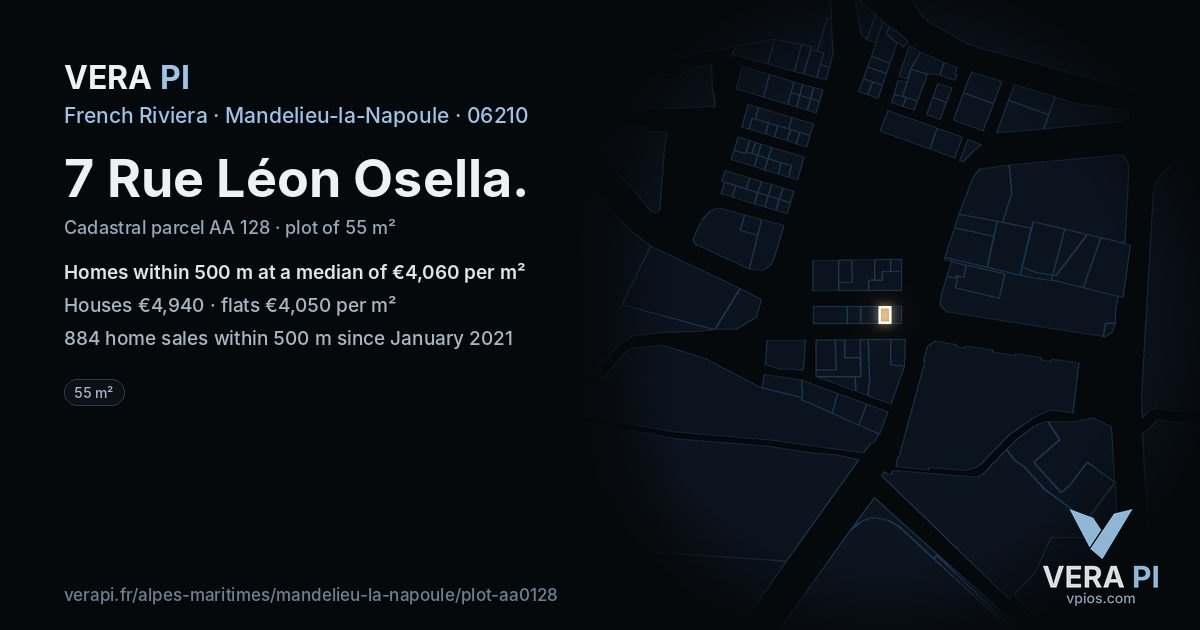 7 Rue Léon Osella, Mandelieu-la-Napoule at night – the plot lit, the parcels around coloured by the prices near them