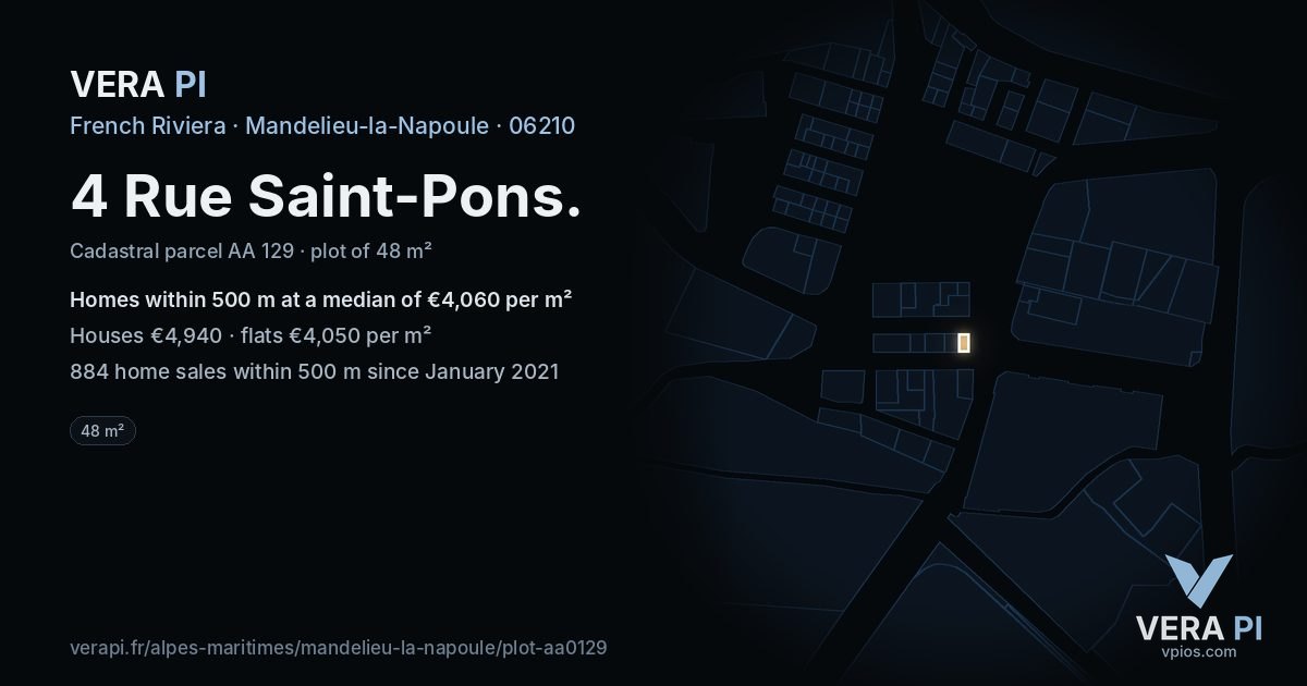 4 Rue Saint-Pons, Mandelieu-la-Napoule at night – the plot lit, the parcels around coloured by the prices near them