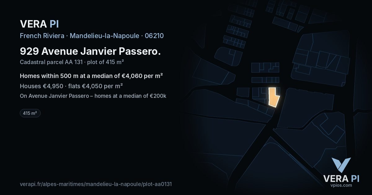 929 Avenue Janvier Passero, Mandelieu-la-Napoule at night – the plot lit, the parcels around coloured by the prices near them
