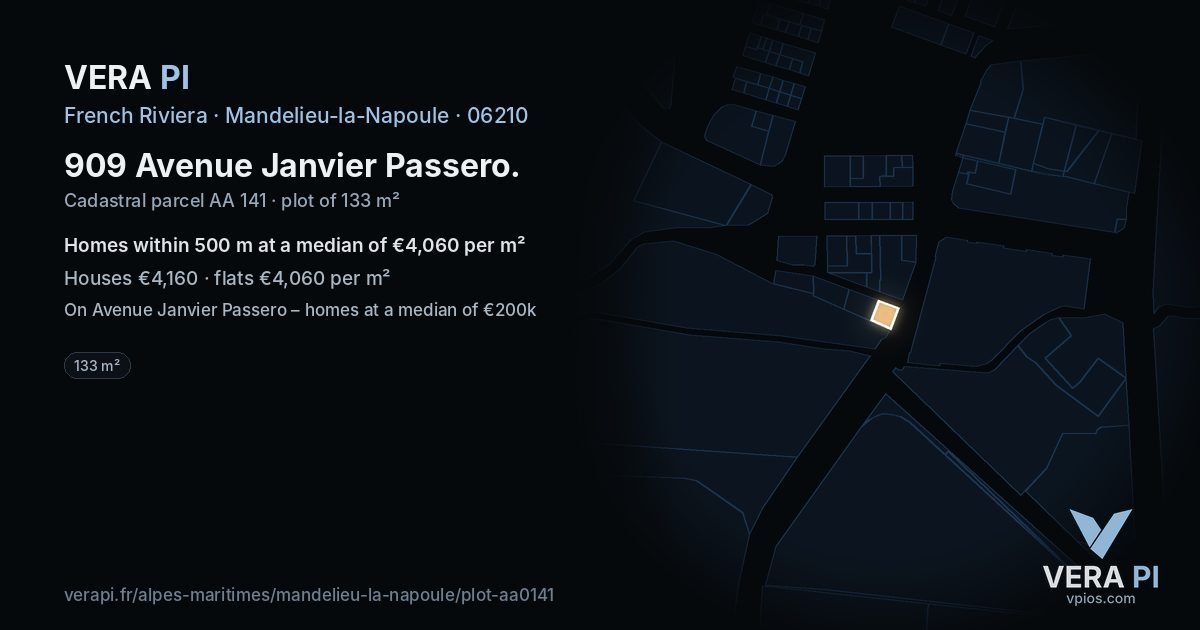 909 Avenue Janvier Passero, Mandelieu-la-Napoule at night – the plot lit, the parcels around coloured by the prices near them