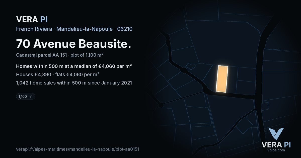 70 Avenue Beausite, Mandelieu-la-Napoule at night – the plot lit, the parcels around coloured by the prices near them