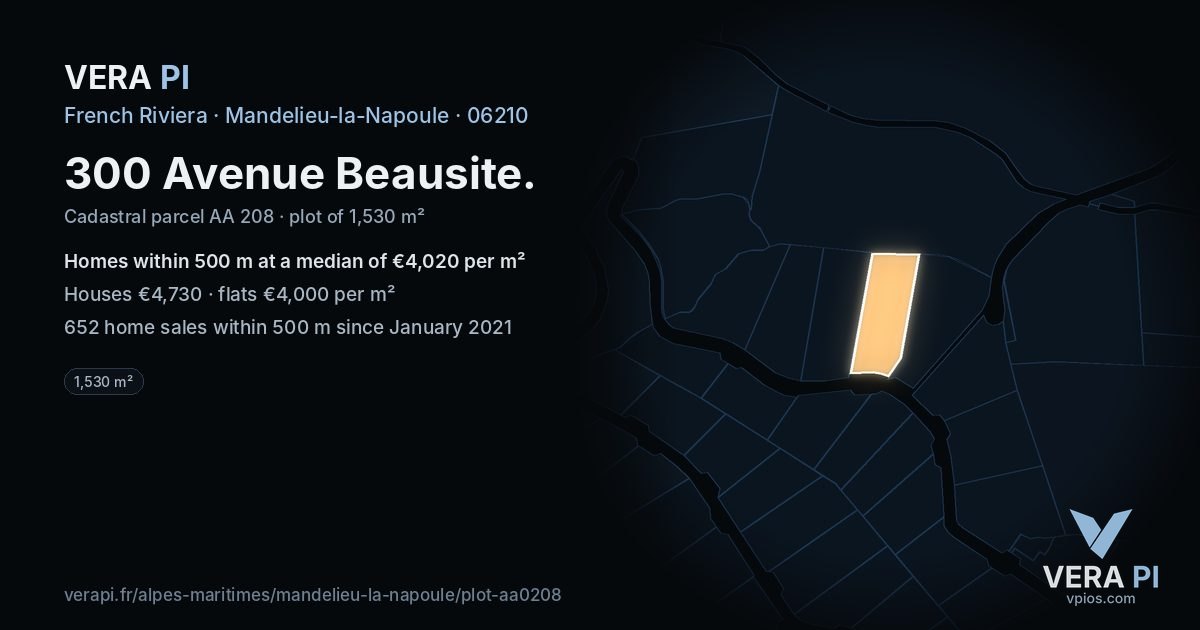 300 Avenue Beausite, Mandelieu-la-Napoule at night – the plot lit, the parcels around coloured by the prices near them