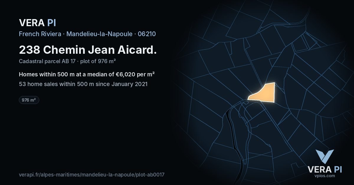 238 Chemin Jean Aicard, Mandelieu-la-Napoule at night – the plot lit, the parcels around coloured by the prices near them