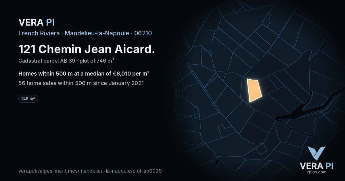 121 Chemin Jean Aicard, Mandelieu-la-Napoule at night – the plot lit, the parcels around coloured by the prices near them
