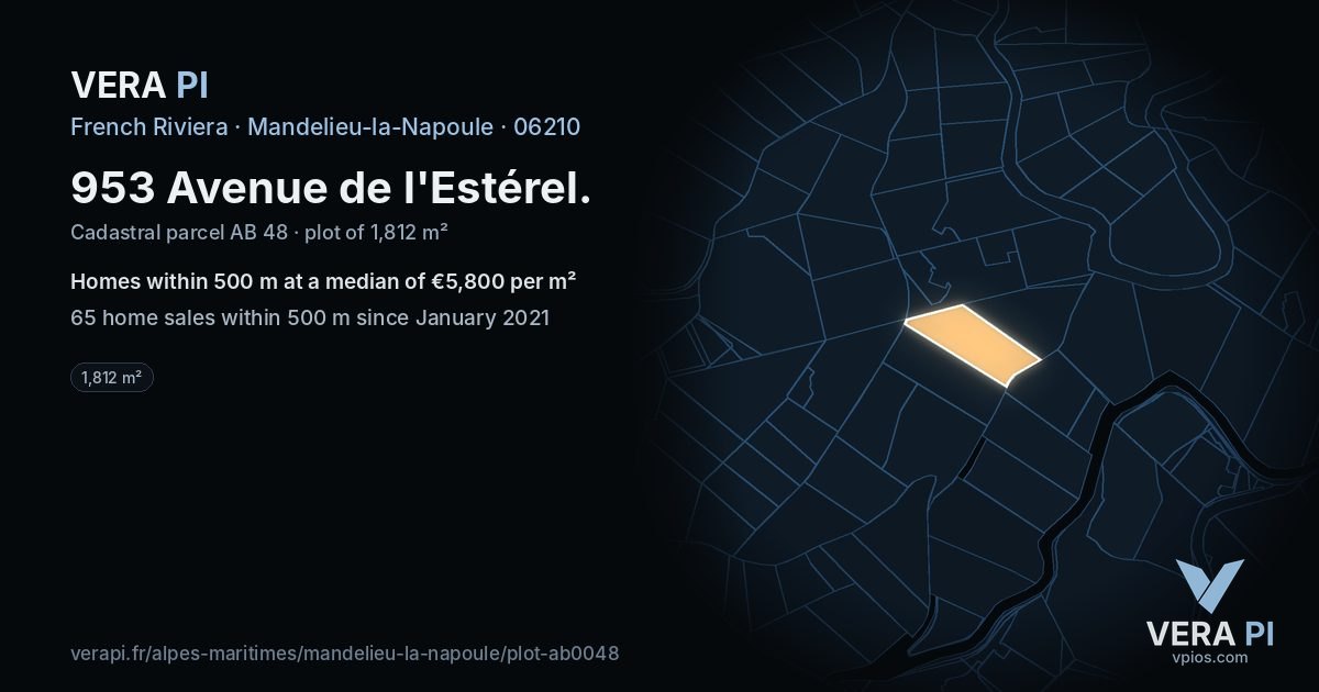 953 Avenue de l'Estérel, Mandelieu-la-Napoule at night – the plot lit, the parcels around coloured by the prices near them