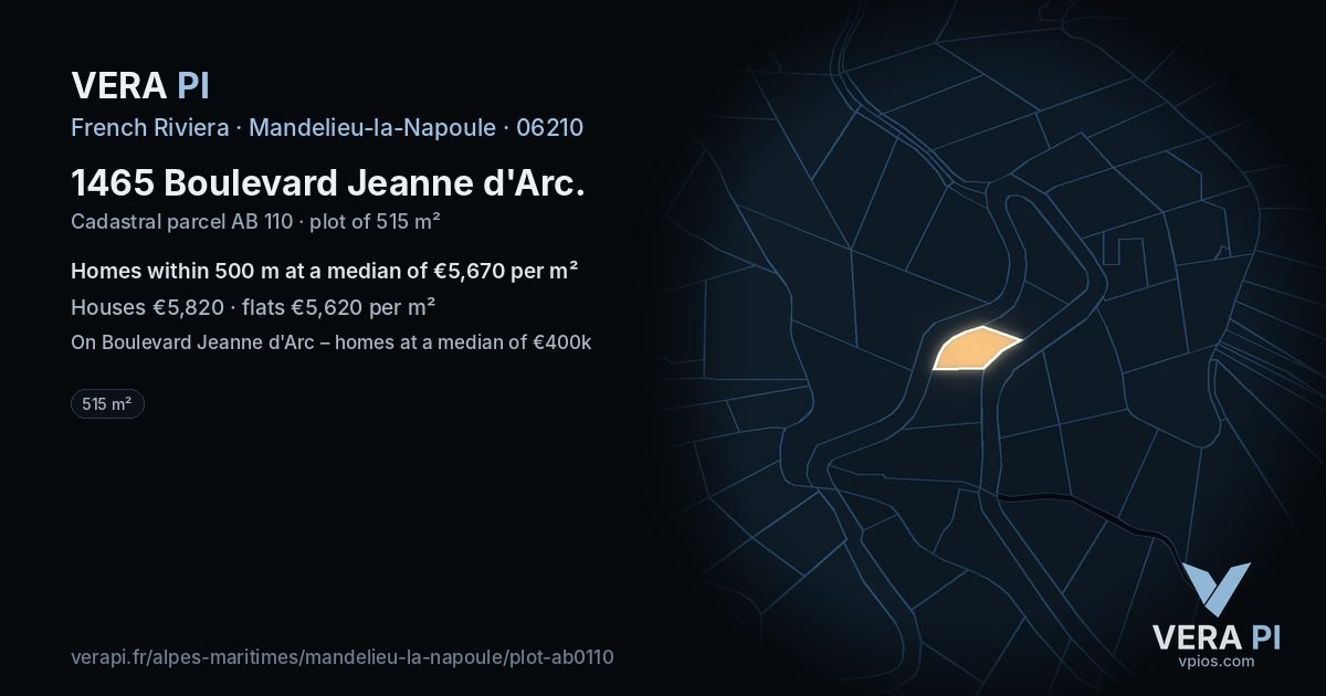 1465 Boulevard Jeanne d'Arc, Mandelieu-la-Napoule at night – the plot lit, the parcels around coloured by the prices near them