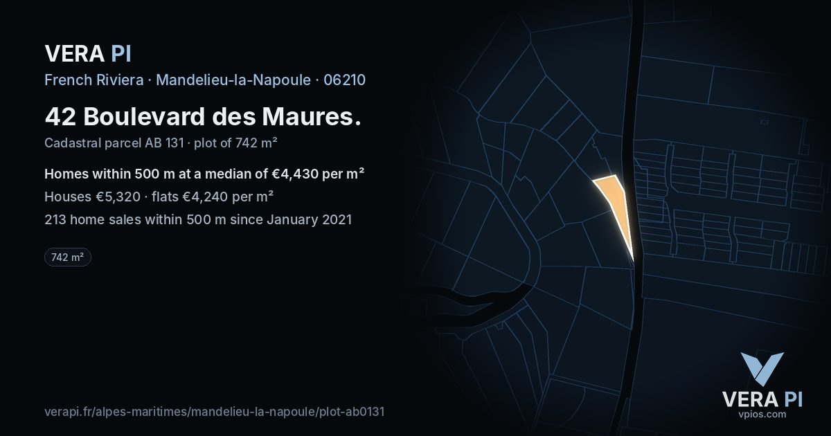 42 Boulevard des Maures, Mandelieu-la-Napoule at night – the plot lit, the parcels around coloured by the prices near them