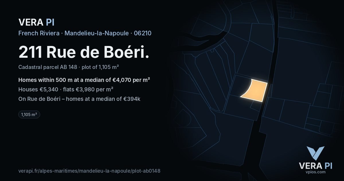 211 Rue de Boéri, Mandelieu-la-Napoule at night – the plot lit, the parcels around coloured by the prices near them