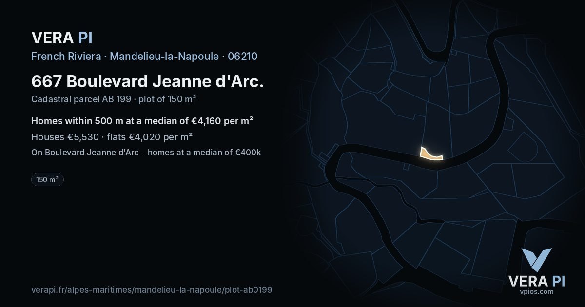 667 Boulevard Jeanne d'Arc, Mandelieu-la-Napoule at night – the plot lit, the parcels around coloured by the prices near them