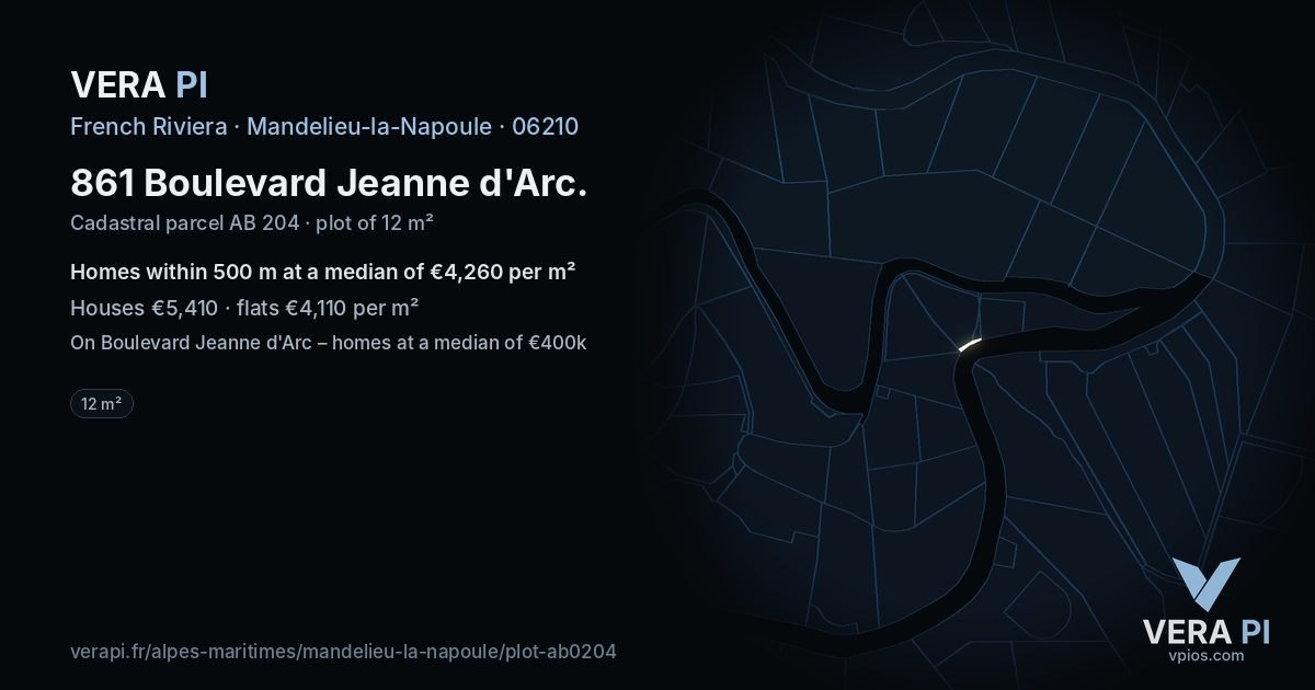 861 Boulevard Jeanne d'Arc, Mandelieu-la-Napoule at night – the plot lit, the parcels around coloured by the prices near them