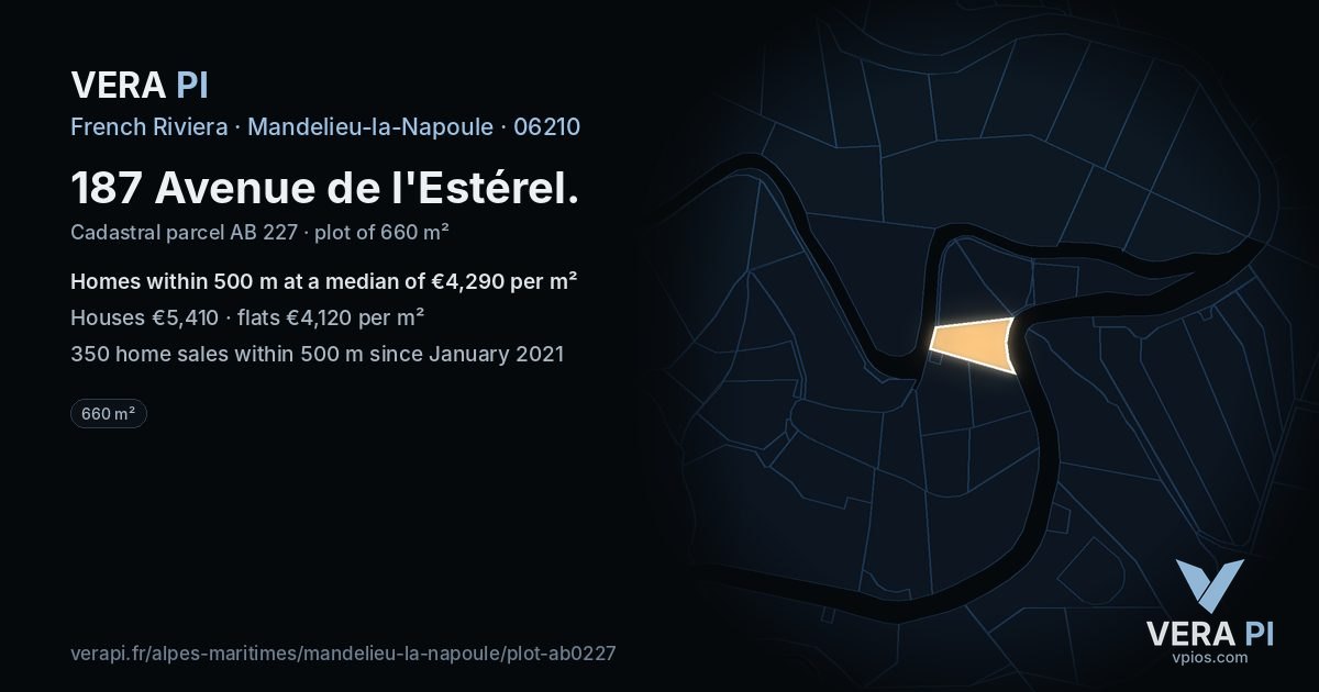 187 Avenue de l'Estérel, Mandelieu-la-Napoule at night – the plot lit, the parcels around coloured by the prices near them