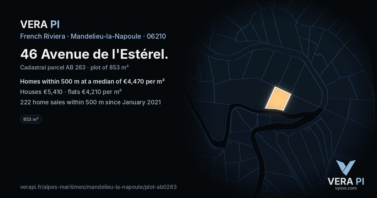 46 Avenue de l'Estérel, Mandelieu-la-Napoule at night – the plot lit, the parcels around coloured by the prices near them