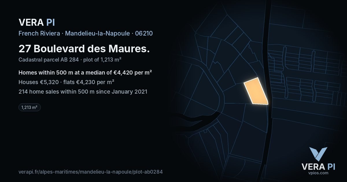 27 Boulevard des Maures, Mandelieu-la-Napoule at night – the plot lit, the parcels around coloured by the prices near them