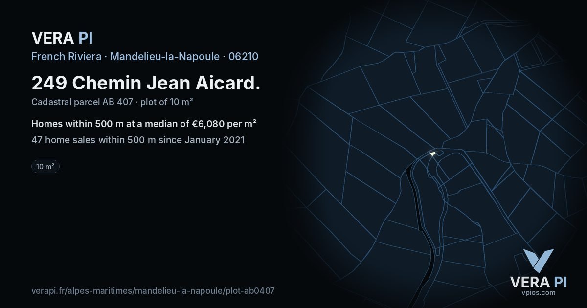 249 Chemin Jean Aicard, Mandelieu-la-Napoule at night – the plot lit, the parcels around coloured by the prices near them