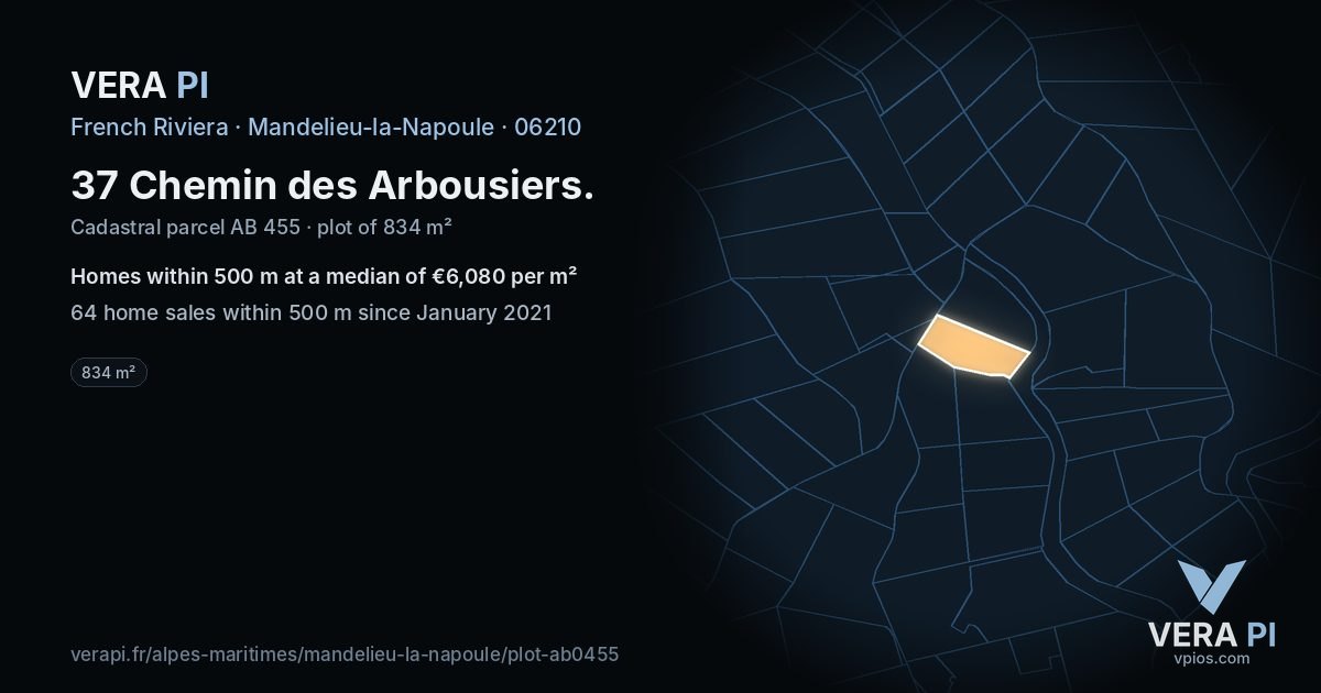 37 Chemin des Arbousiers, Mandelieu-la-Napoule at night – the plot lit, the parcels around coloured by the prices near them