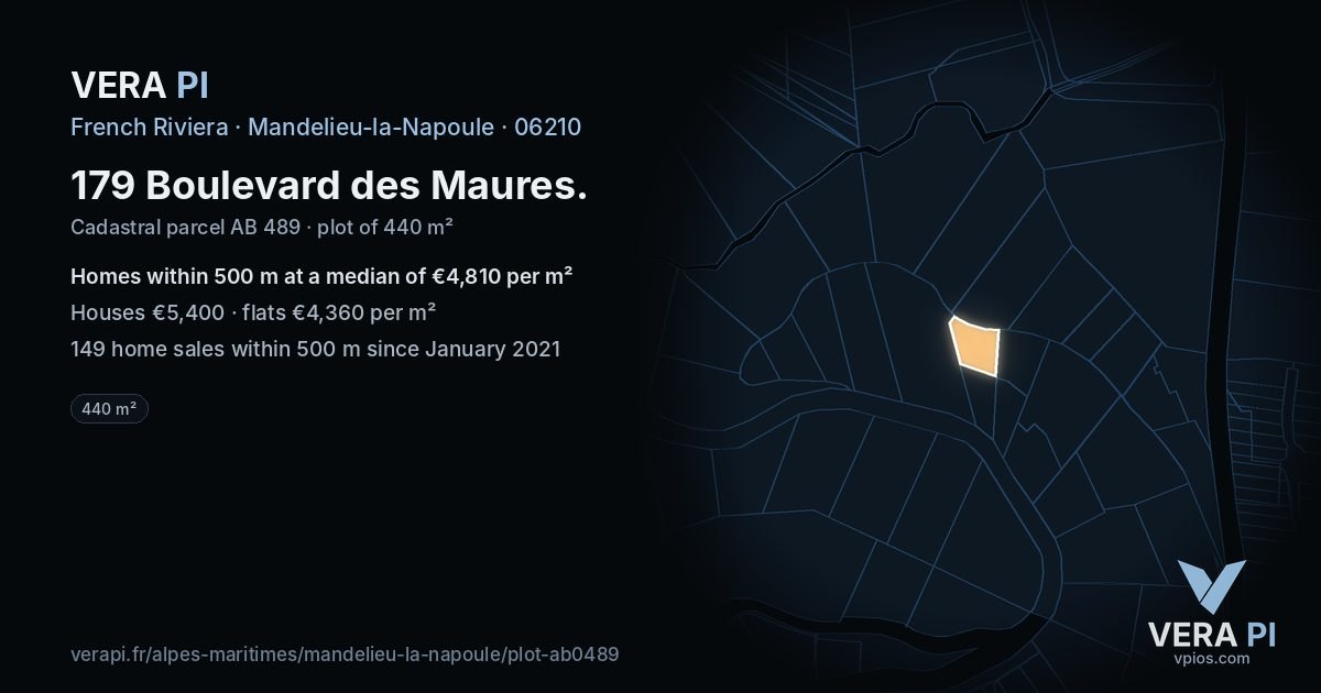 179 Boulevard des Maures, Mandelieu-la-Napoule at night – the plot lit, the parcels around coloured by the prices near them