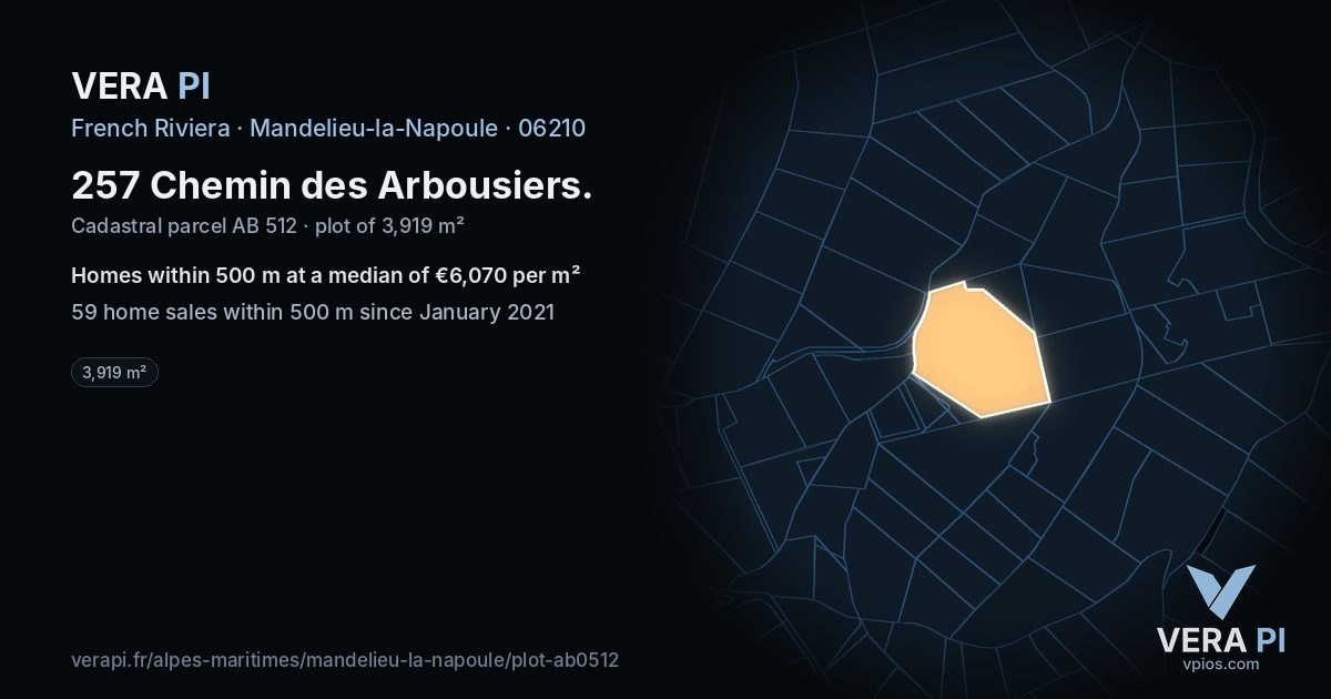 257 Chemin des Arbousiers, Mandelieu-la-Napoule at night – the plot lit, the parcels around coloured by the prices near them