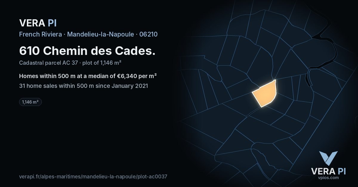 610 Chemin des Cades, Mandelieu-la-Napoule at night – the plot lit, the parcels around coloured by the prices near them