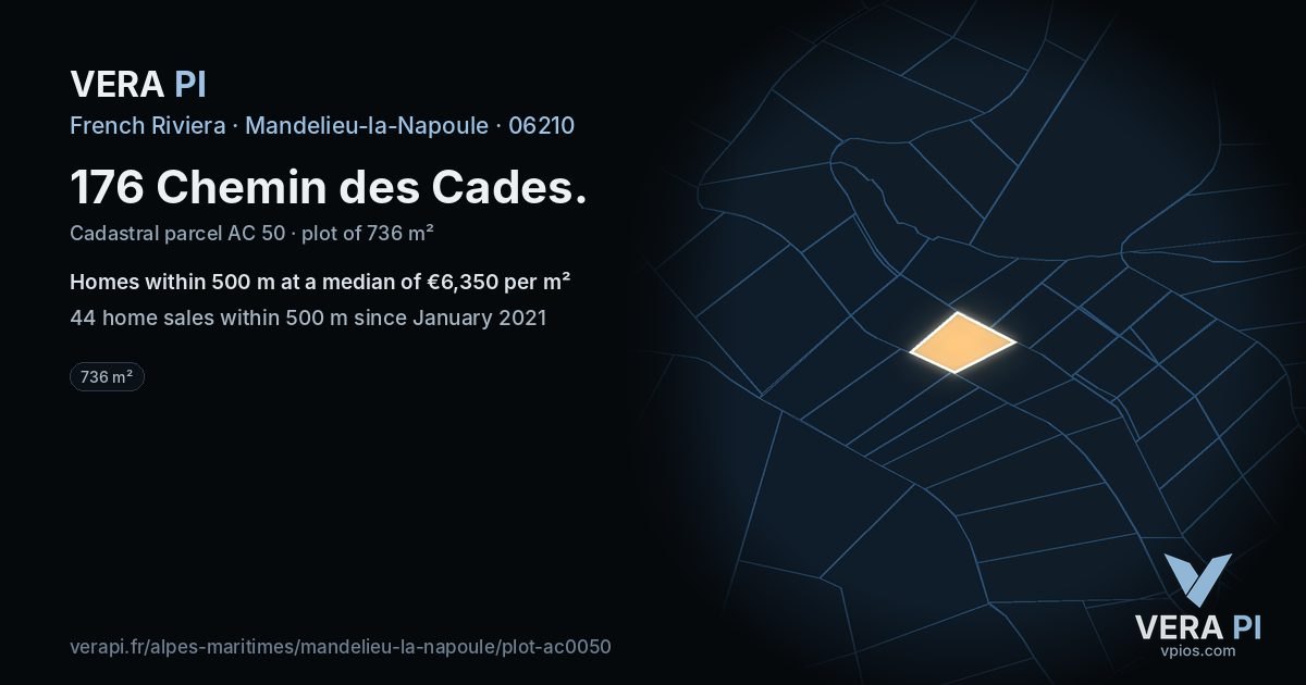 176 Chemin des Cades, Mandelieu-la-Napoule at night – the plot lit, the parcels around coloured by the prices near them