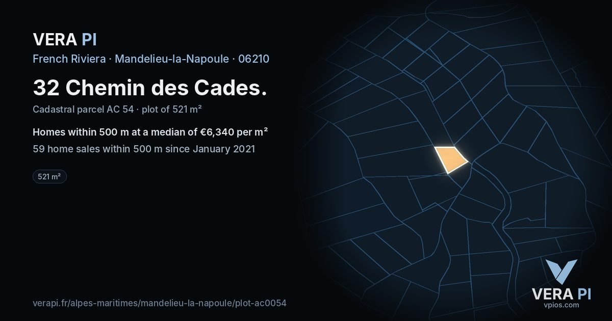 32 Chemin des Cades, Mandelieu-la-Napoule at night – the plot lit, the parcels around coloured by the prices near them