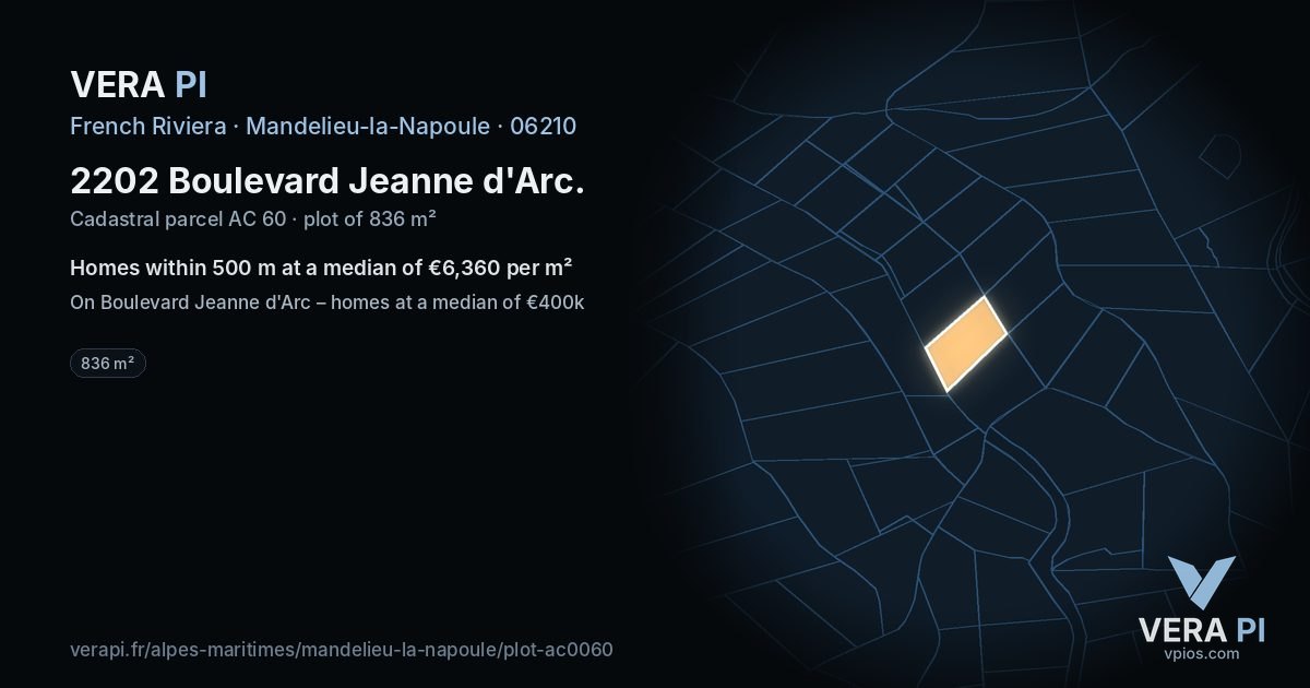 2202 Boulevard Jeanne d'Arc, Mandelieu-la-Napoule at night – the plot lit, the parcels around coloured by the prices near them