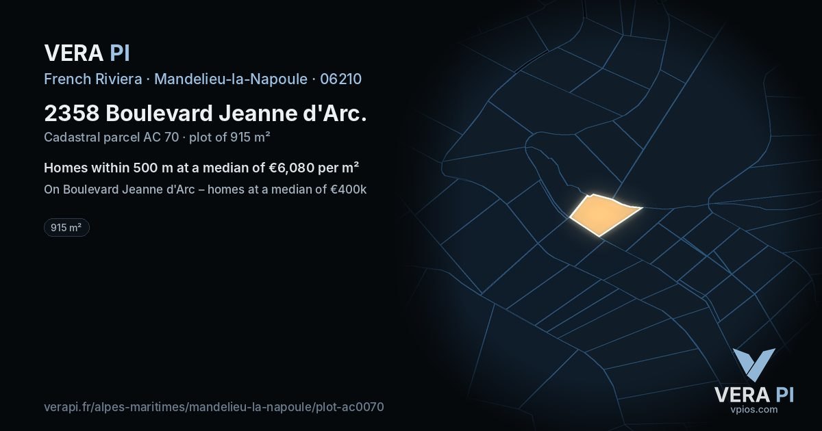 2358 Boulevard Jeanne d'Arc, Mandelieu-la-Napoule at night – the plot lit, the parcels around coloured by the prices near them