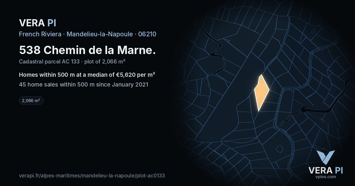 538 Chemin de la Marne, Mandelieu-la-Napoule at night – the plot lit, the parcels around coloured by the prices near them