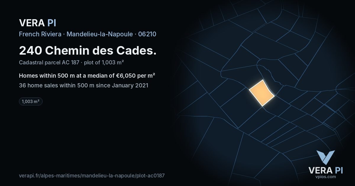 240 Chemin des Cades, Mandelieu-la-Napoule at night – the plot lit, the parcels around coloured by the prices near them