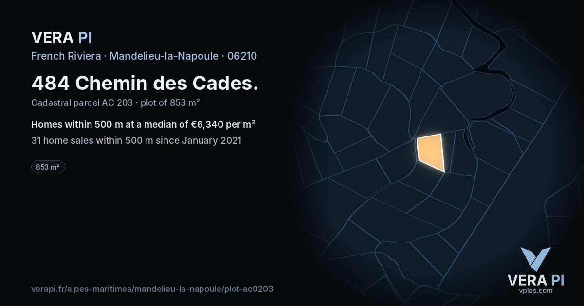 484 Chemin des Cades, Mandelieu-la-Napoule at night – the plot lit, the parcels around coloured by the prices near them