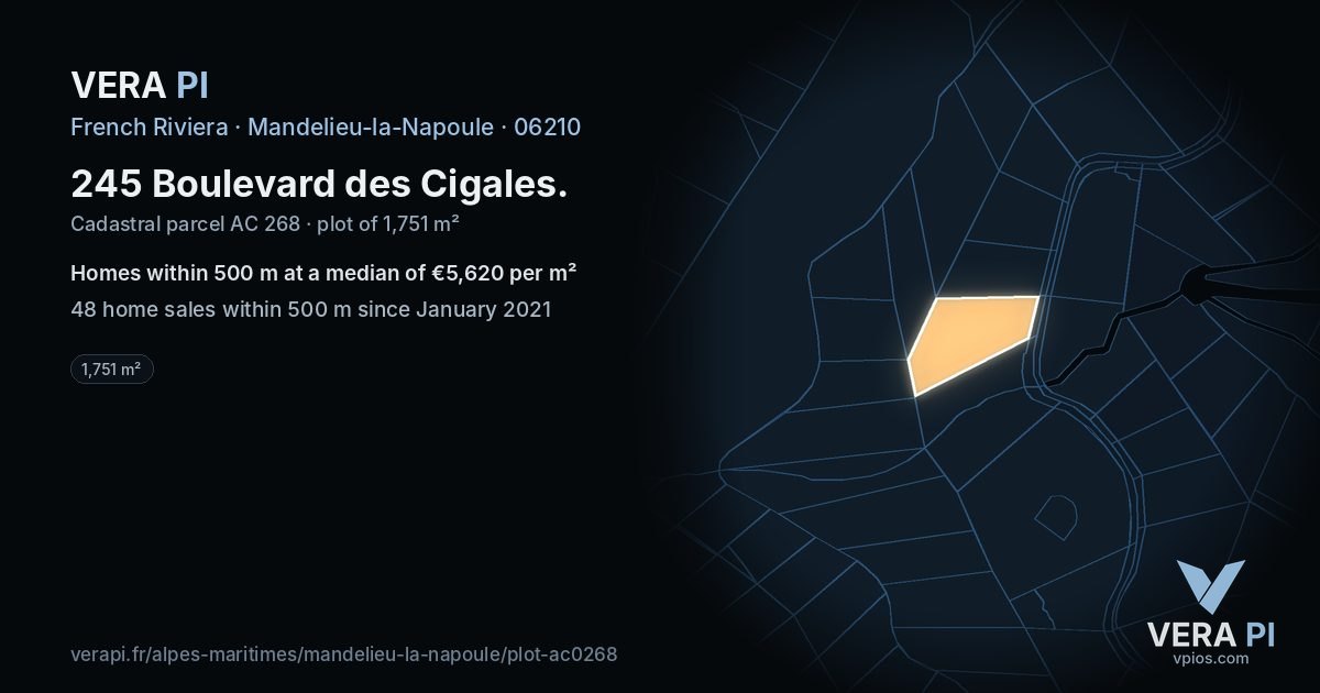 245 Boulevard des Cigales, Mandelieu-la-Napoule at night – the plot lit, the parcels around coloured by the prices near them