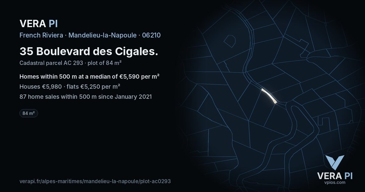 35 Boulevard des Cigales, Mandelieu-la-Napoule at night – the plot lit, the parcels around coloured by the prices near them