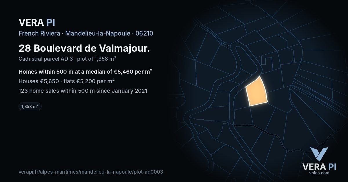 28 Boulevard de Valmajour, Mandelieu-la-Napoule at night – the plot lit, the parcels around coloured by the prices near them