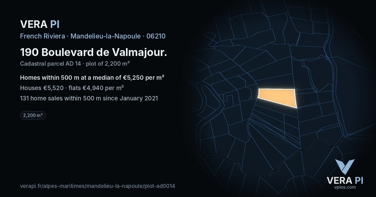190 Boulevard de Valmajour, Mandelieu-la-Napoule at night – the plot lit, the parcels around coloured by the prices near them