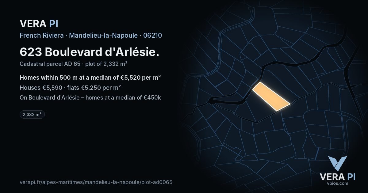 623 Boulevard d'Arlésie, Mandelieu-la-Napoule at night – the plot lit, the parcels around coloured by the prices near them