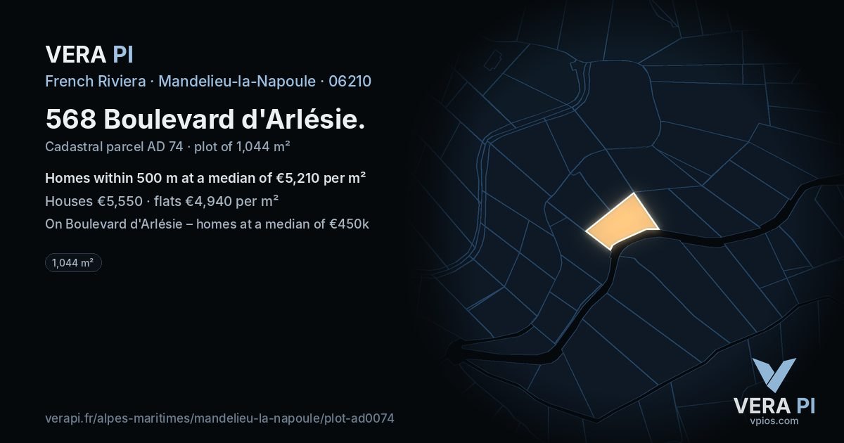568 Boulevard d'Arlésie, Mandelieu-la-Napoule at night – the plot lit, the parcels around coloured by the prices near them