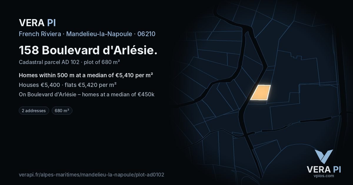 158 Boulevard d'Arlésie, Mandelieu-la-Napoule at night – the plot lit, the parcels around coloured by the prices near them