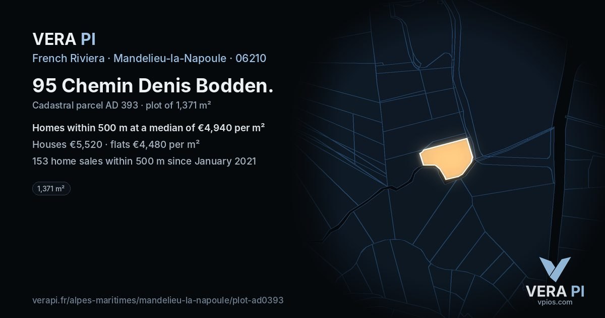 95 Chemin Denis Bodden, Mandelieu-la-Napoule at night – the plot lit, the parcels around coloured by the prices near them