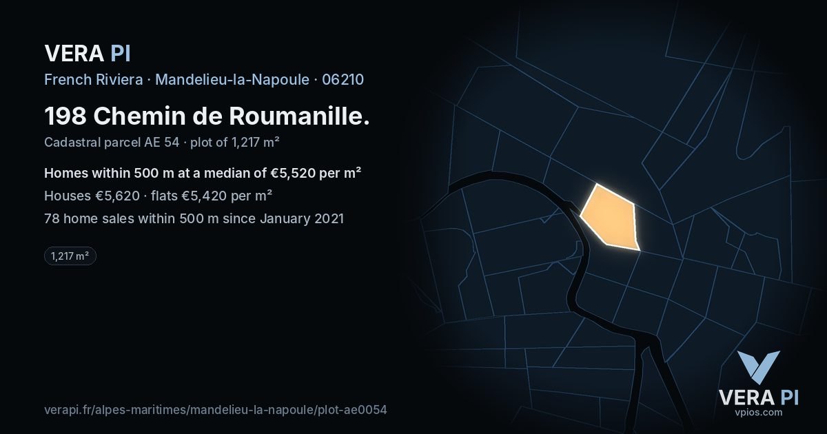 198 Chemin de Roumanille, Mandelieu-la-Napoule at night – the plot lit, the parcels around coloured by the prices near them