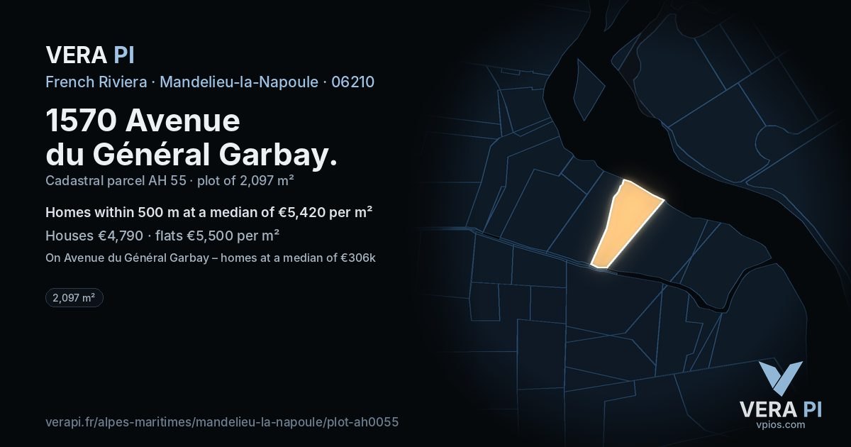 1570 Avenue du Général Garbay, Mandelieu-la-Napoule at night – the plot lit, the parcels around coloured by the prices near them