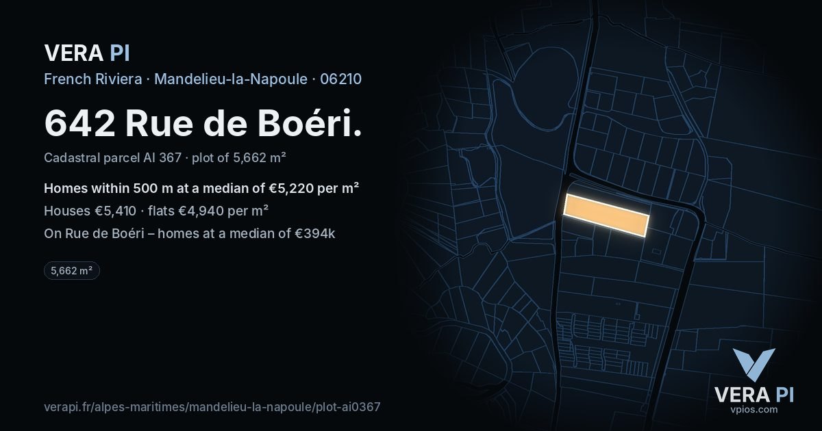 642 Rue de Boéri, Mandelieu-la-Napoule at night – the plot lit, the parcels around coloured by the prices near them