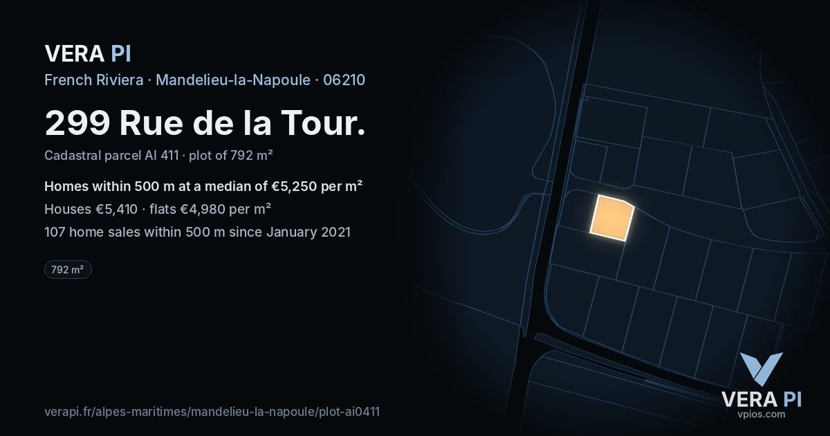 299 Rue de la Tour, Mandelieu-la-Napoule at night – the plot lit, the parcels around coloured by the prices near them